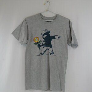 Super Mario Flower Thrower T-Shirt Busted Tees Grey Mens Small New